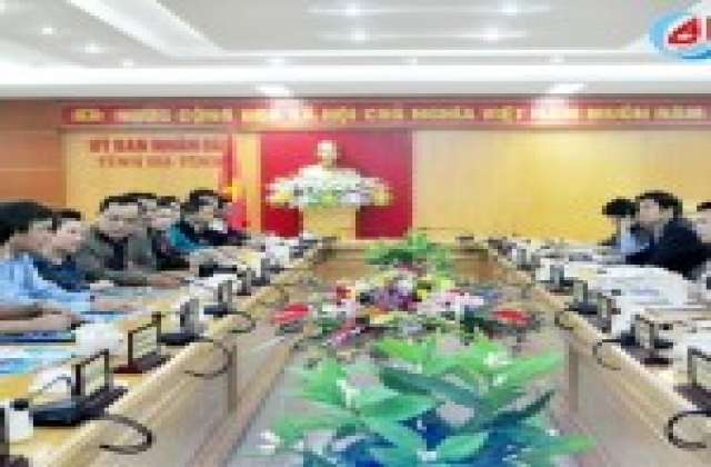 Sớm triển khai dự án ánh sáng đô thị và trồng cỏ chăn nuôi Alfalfa