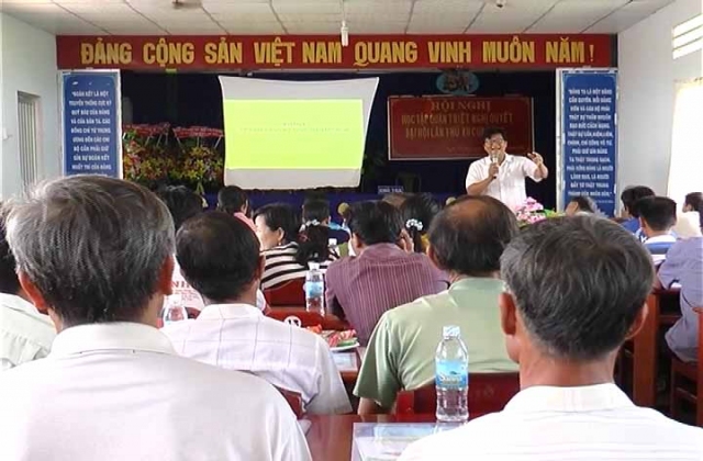 Cùng giúp nhau thoát nghèo