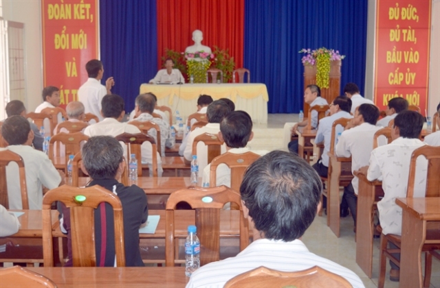 Chia sẻ kinh nghiệm nuôi cá chình bán công nghiệp..