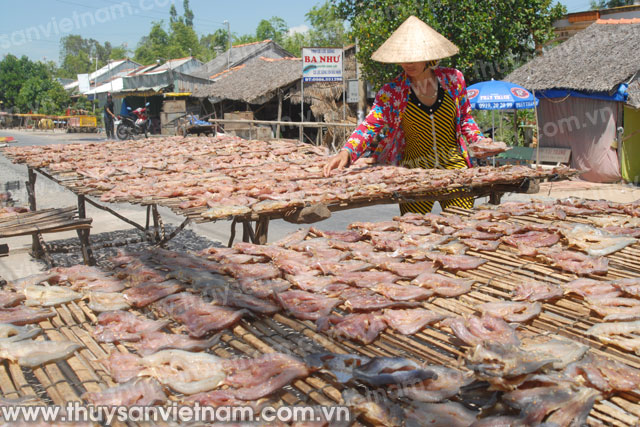 Đồng Tháp: Nhộn nhịp sản xuất khô thủy sản
