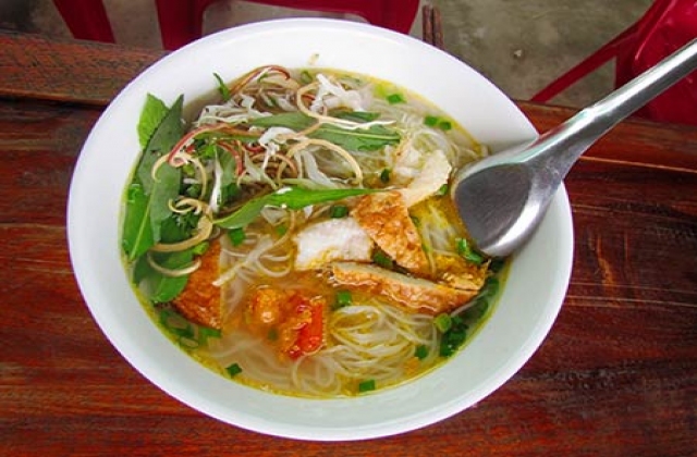 Khó quên bún cá