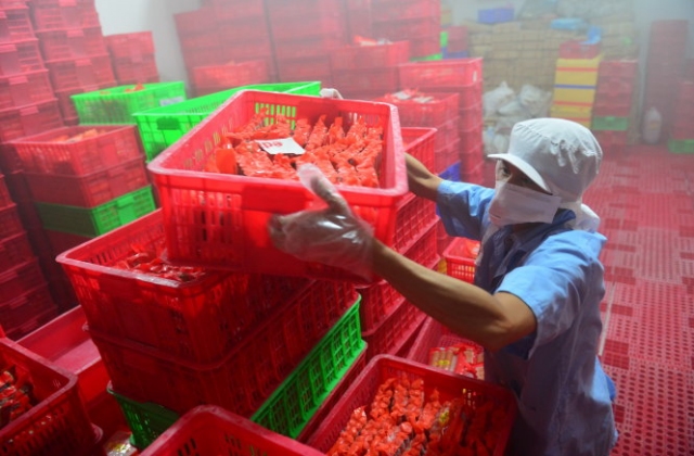 Doanh nghiệp thực phẩm liêu xiêu vì tin đồn thất thiệt và những sự cố ‘giời ơi’