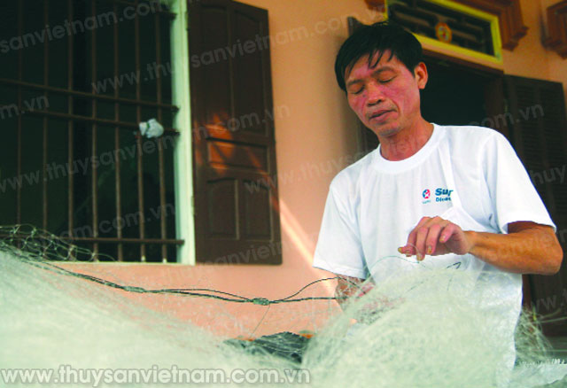 Vượt sóng trên đôi chân tật nguyền