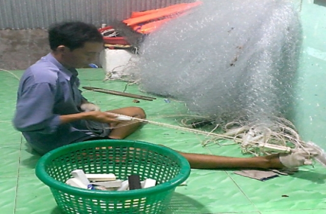 Tăng thu nhập từ nghề làm lưới