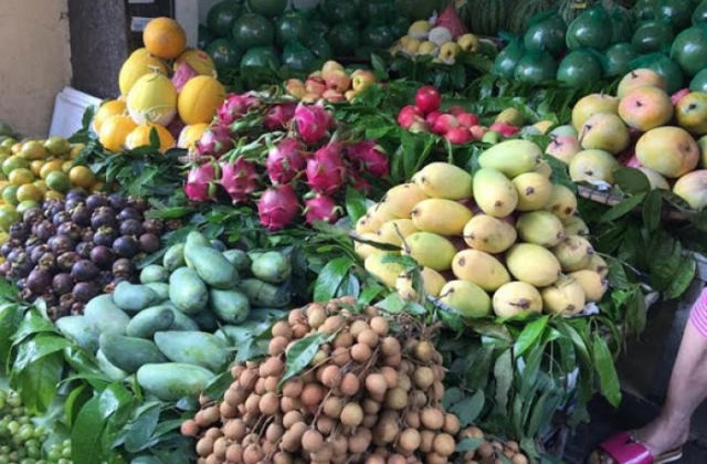 Nguy cơ ngộ độc từ rau quả trái mùa