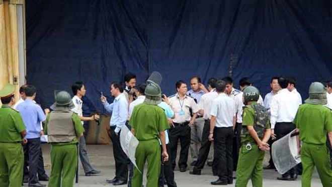 7 ngân hàng đã xiết được kho cà phê chứa rác?