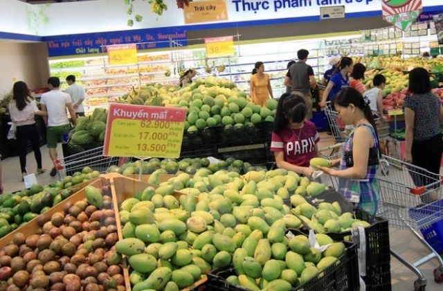 Chỉ số giá tiêu dùng cả nước trong năm 2015 chỉ tăng 0,6%...