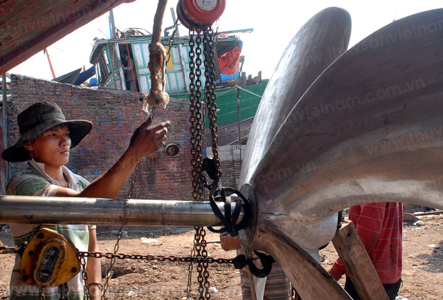 Bình Định: Chi phí tăng, 2 ngư dân dừng đóng mới tàu vỏ thép