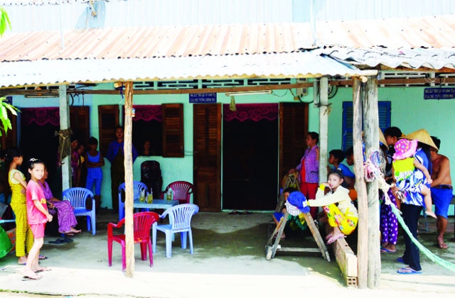 Ngư phủ tử vong do nổ tàu: Gia đình thêm khốn khó